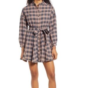 BTFL-LIFE Navy and light pink plaid‎ belted skater dress size S.